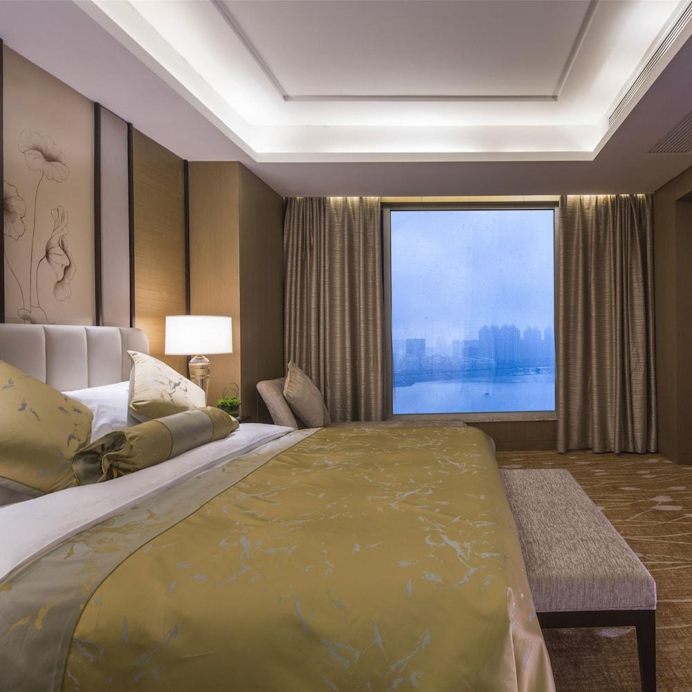 Howard Johnson Pearl Plaza Wuhan Eksteriør billede