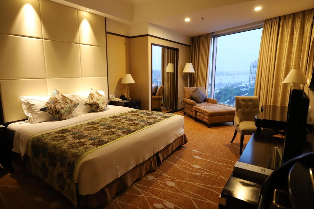 Howard Johnson Pearl Plaza Wuhan Eksteriør billede
